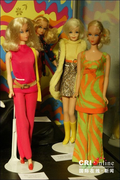 Poupées BARBIE